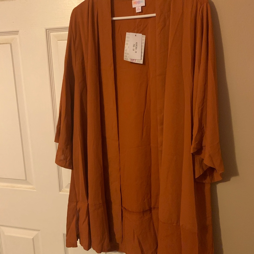 NWT LulaRoe M Aurora cover! Perfect fall color!